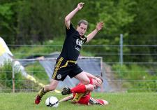 Photo d'archive Pascal Muller: Grenade (en noir) s'est imposé 3-1 contre Dorigny (en rouge)