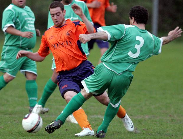 Photo d'archive Pascal Muller: On ne reverra pas cette saison les maillots verts de Epalinges Jets (ici lors d'un match contre Chantemerle le 21 avril 2009)